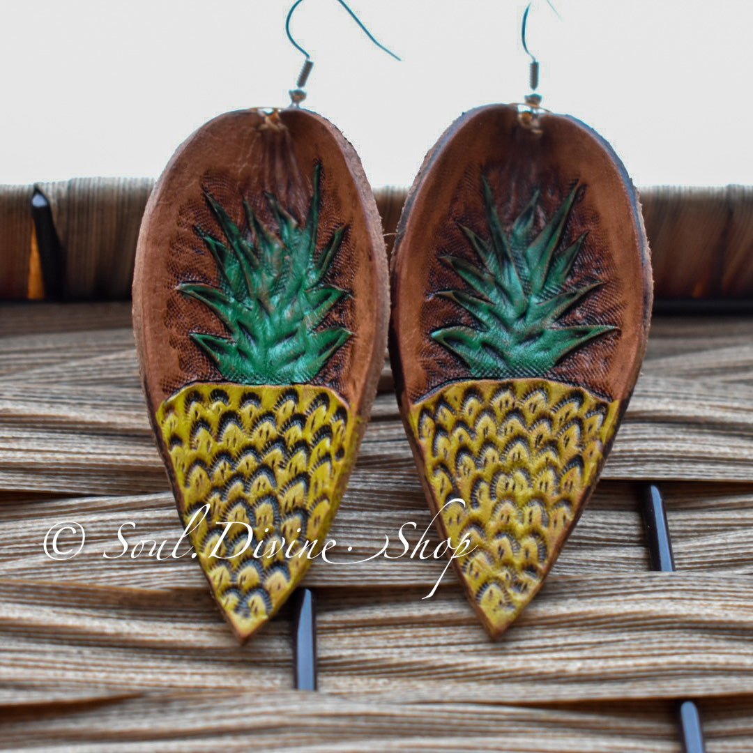 Leather Leaf Earrings Hand Tooled Pineapple - Prairie Buffalo