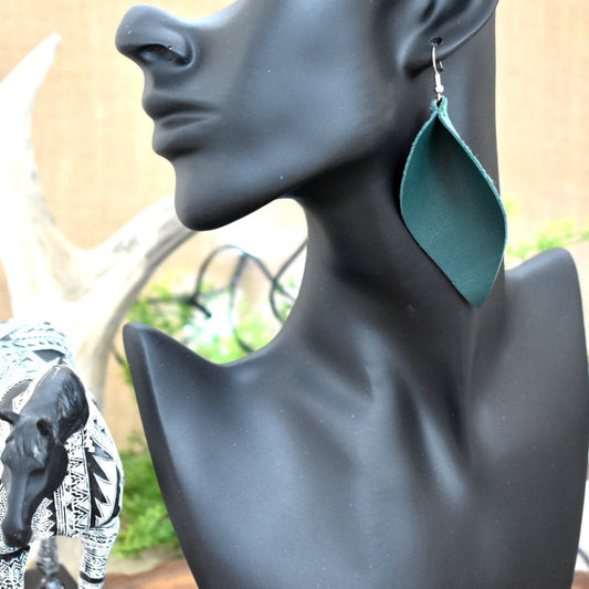 Leather Leaf Earrings Hunter Green - Prairie Buffalo